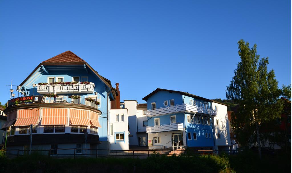Wellness Hotel Garni Krone Байерсброн Екстериор снимка