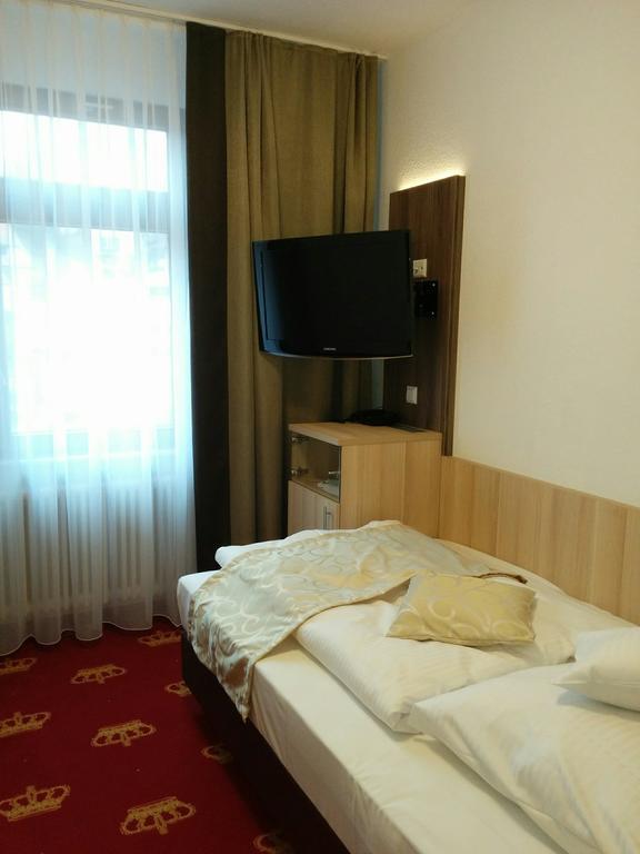 Wellness Hotel Garni Krone Байерсброн Екстериор снимка