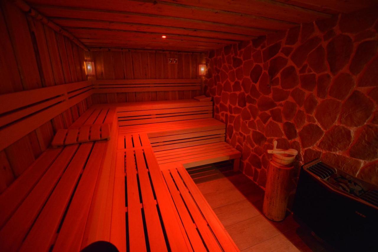 Wellness Hotel Garni Krone Байерсброн Екстериор снимка