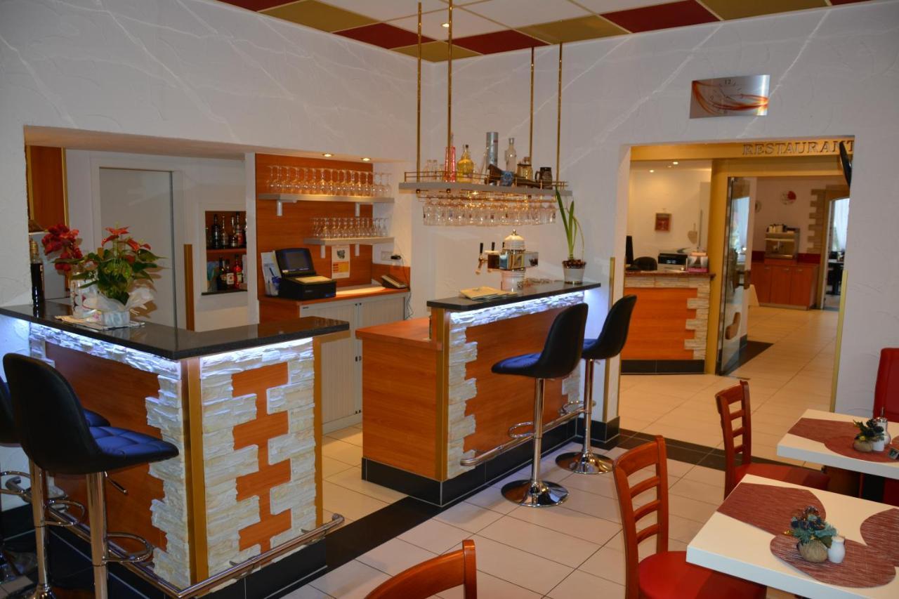 Wellness Hotel Garni Krone Байерсброн Екстериор снимка